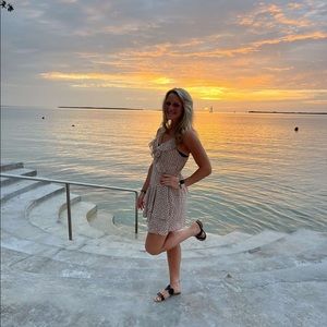 Meet your Posher, Avery